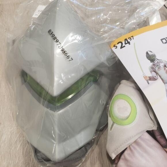 Overwatch Genji Boys Costume 4-6 Disguise Jumpsuit & Helmet Halloween NWT - Picture 4 of 5
